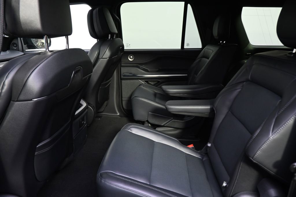 New 2026 Lincoln Navigator L Reserve w/ Jet Appearance Package image 21
