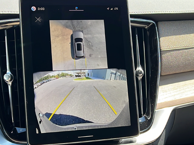 New 2027 Volvo XC90 B6 Plus AWD/4WD image 16