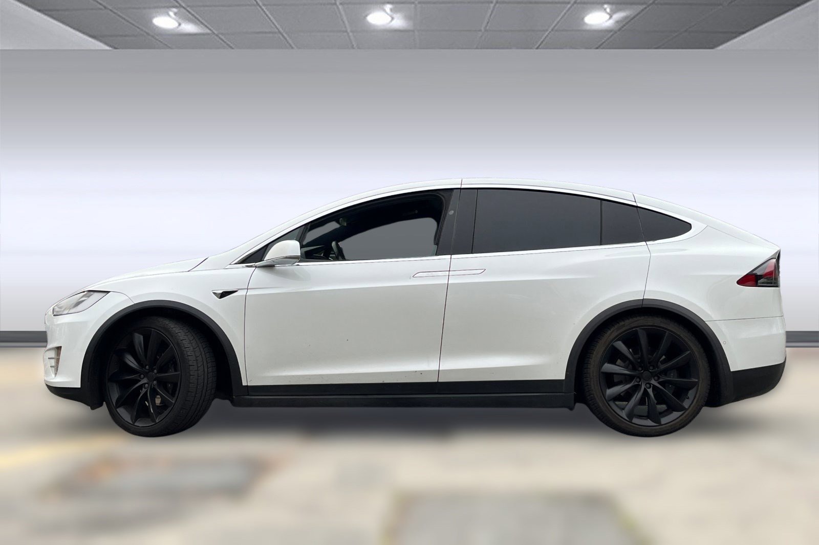 Used 2018 Tesla Model X 100D image 2