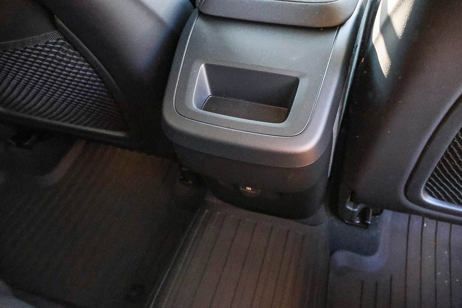 New 2026 Volvo XC60 B5 Plus w/ Climate Package PRO image 22