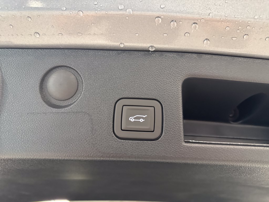 New 2027 Chevrolet Equinox LT w/ Convenience Package II AWD/4WD image 43