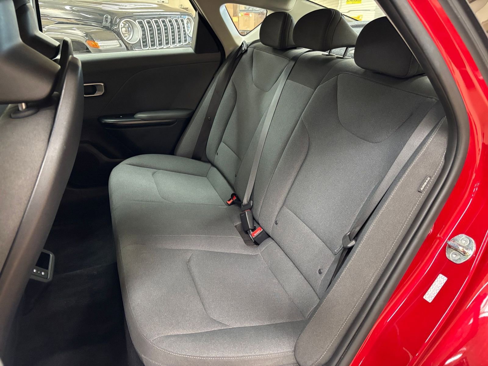 Used 2025 Kia K4 FWD image 37