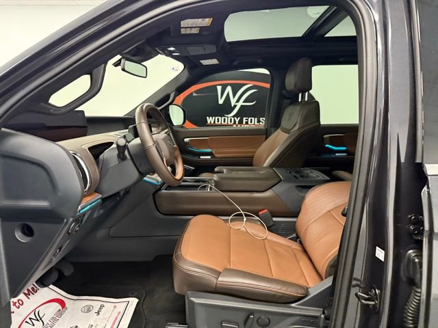 Used 2025 Ford Expedition Max King Ranch image 11