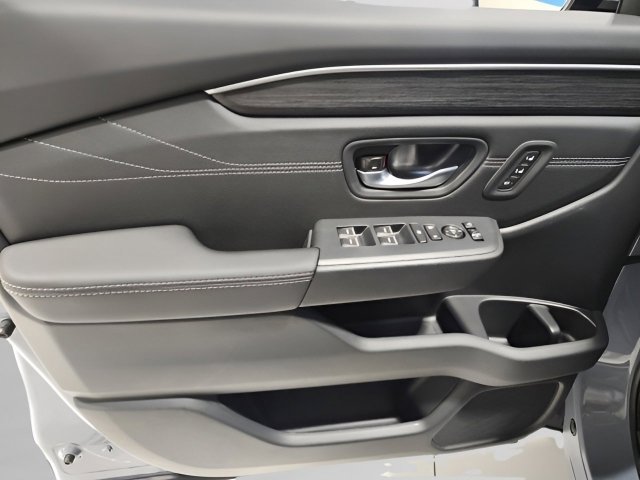 New 2026 Honda Pilot Touring image 21