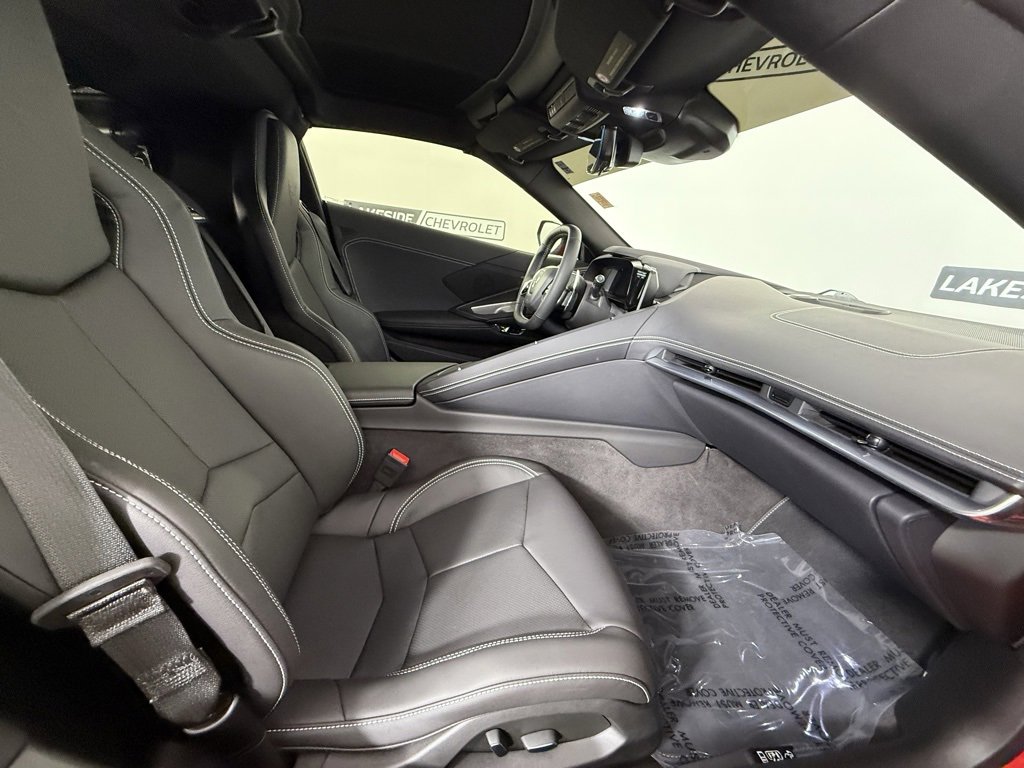 Used 2024 Chevrolet Corvette Stingray w/ Z51 Performance Package image 16