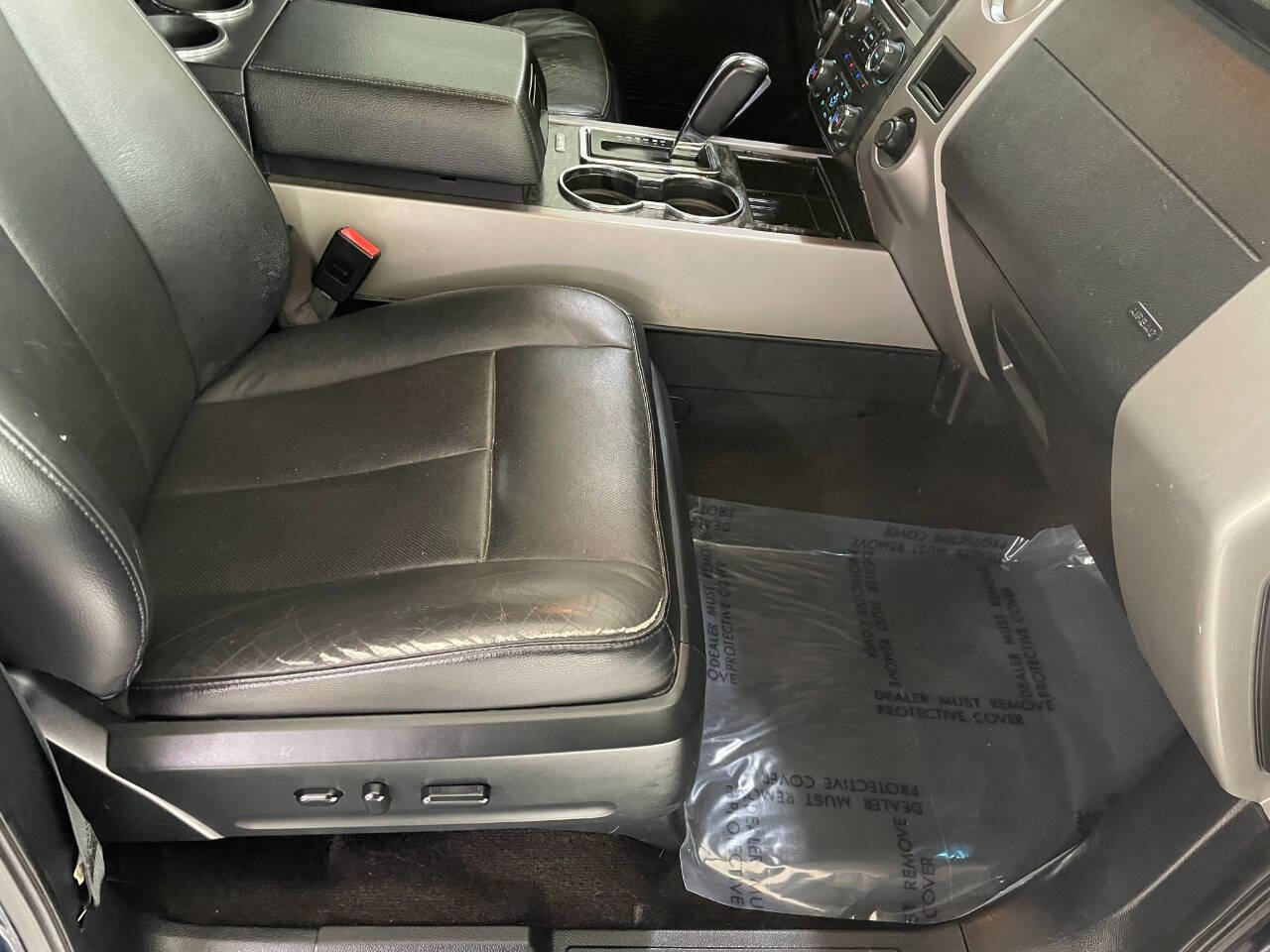 Used 2015 Ford Expedition Limited w/ Equipment Group 301A AWD/4WD image 37