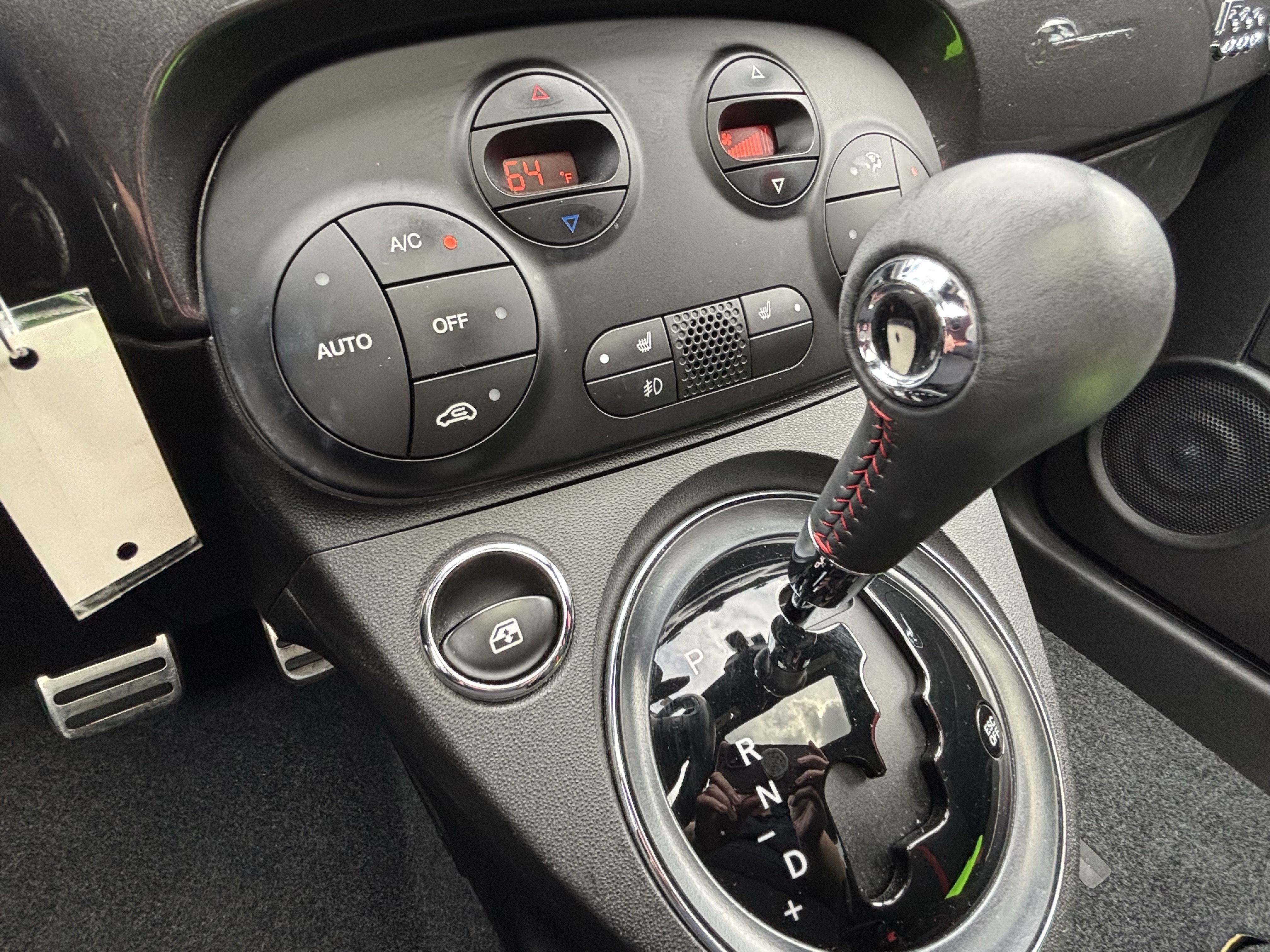 Used 2019 FIAT 500 Abarth w/ Popular Equipment Package FWD image 23