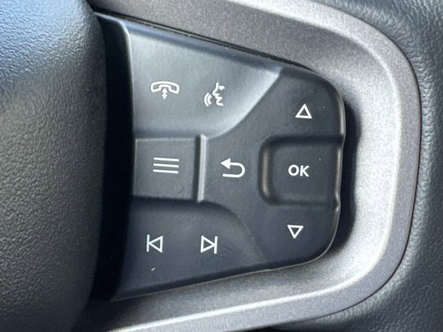 Used 2025 Ford Bronco Badlands image 29