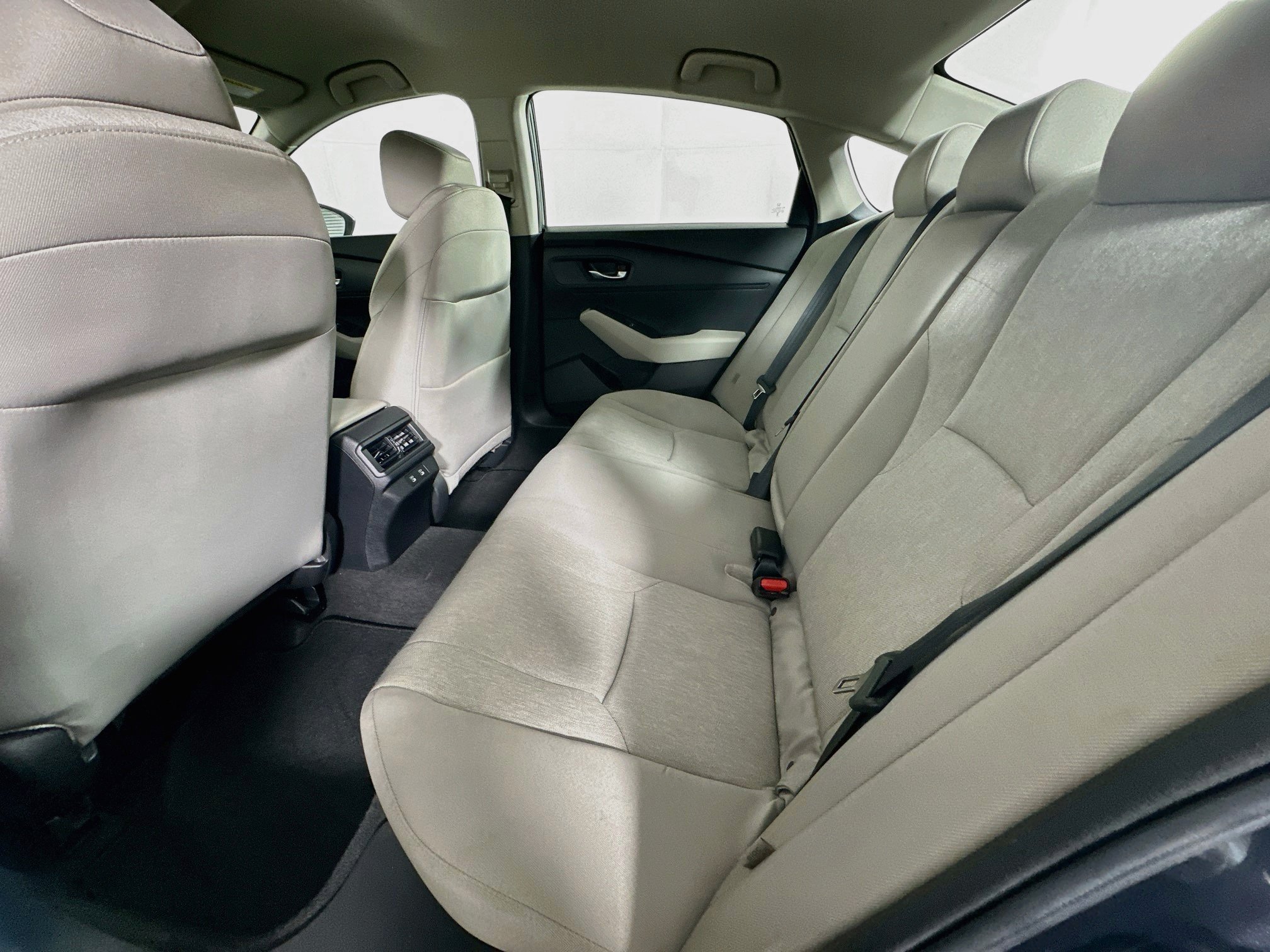 Used 2025 Honda Accord LX image 25