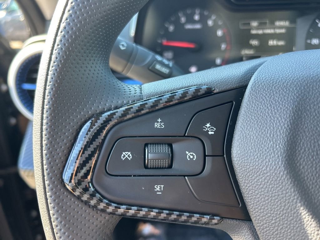Used 2025 Chevrolet Trax LS w/ LS Convenience Package FWD image 39