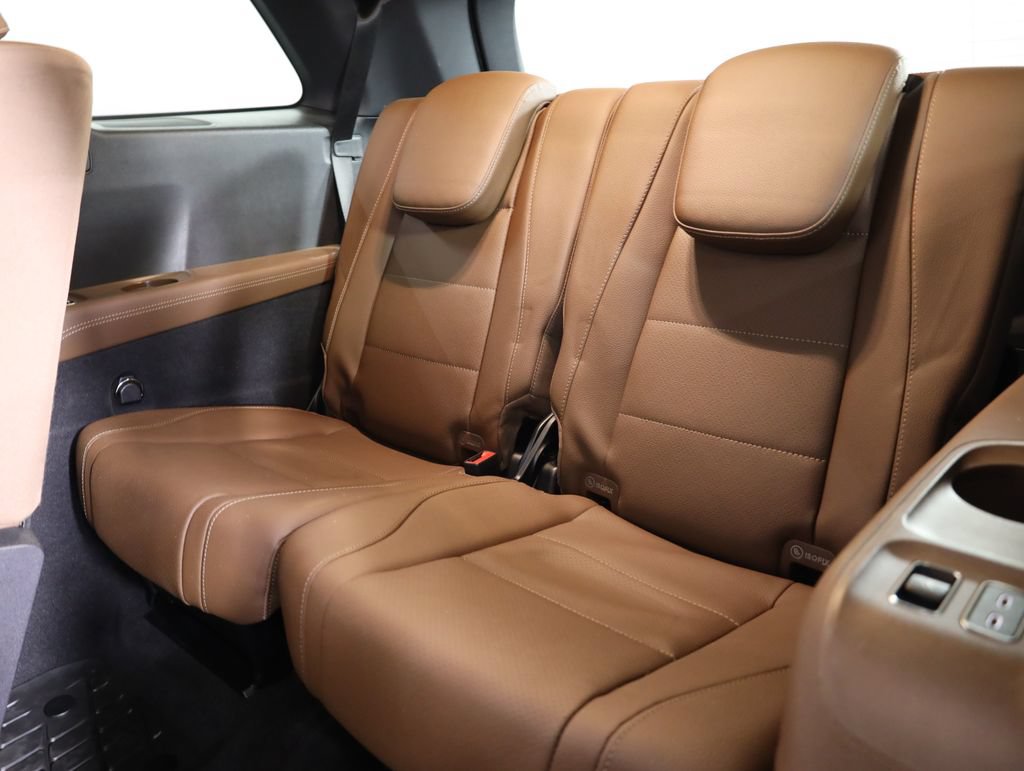 Used 2025 Mercedes-Benz GLS 450 4MATIC image 56