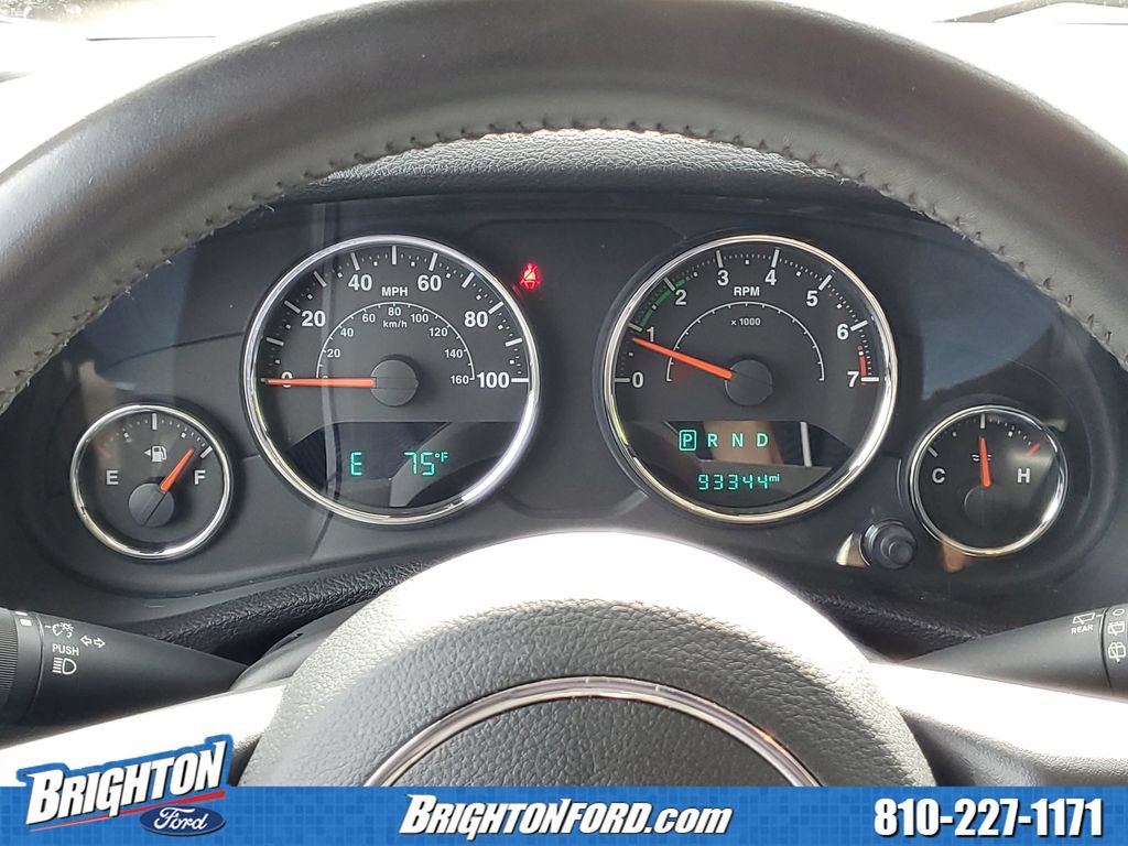 Used 2015 Jeep Wrangler Unlimited Sahara AWD/4WD image 14