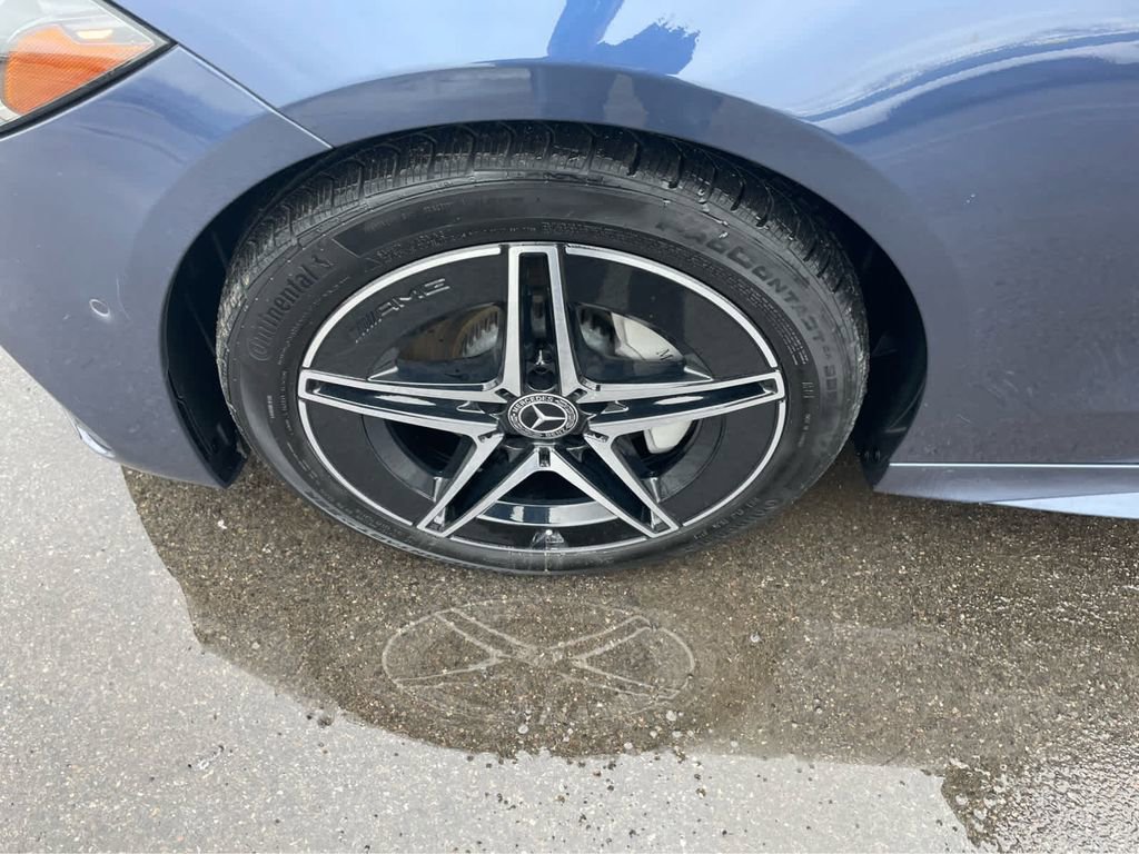 Used 2024 Mercedes-Benz C 300 4MATIC Sedan image 9
