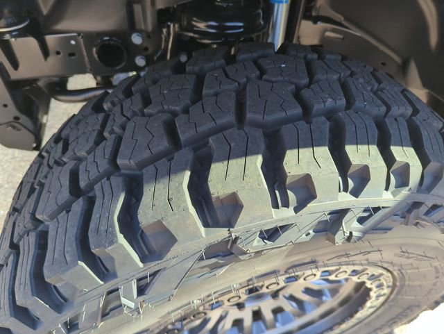 New 2025 Jeep Gladiator Sport image 41