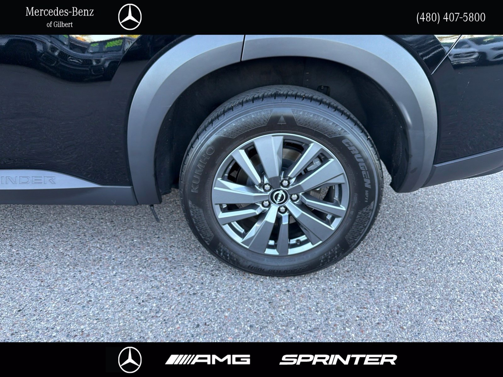 Used 2024 Nissan Pathfinder SV FWD image 8