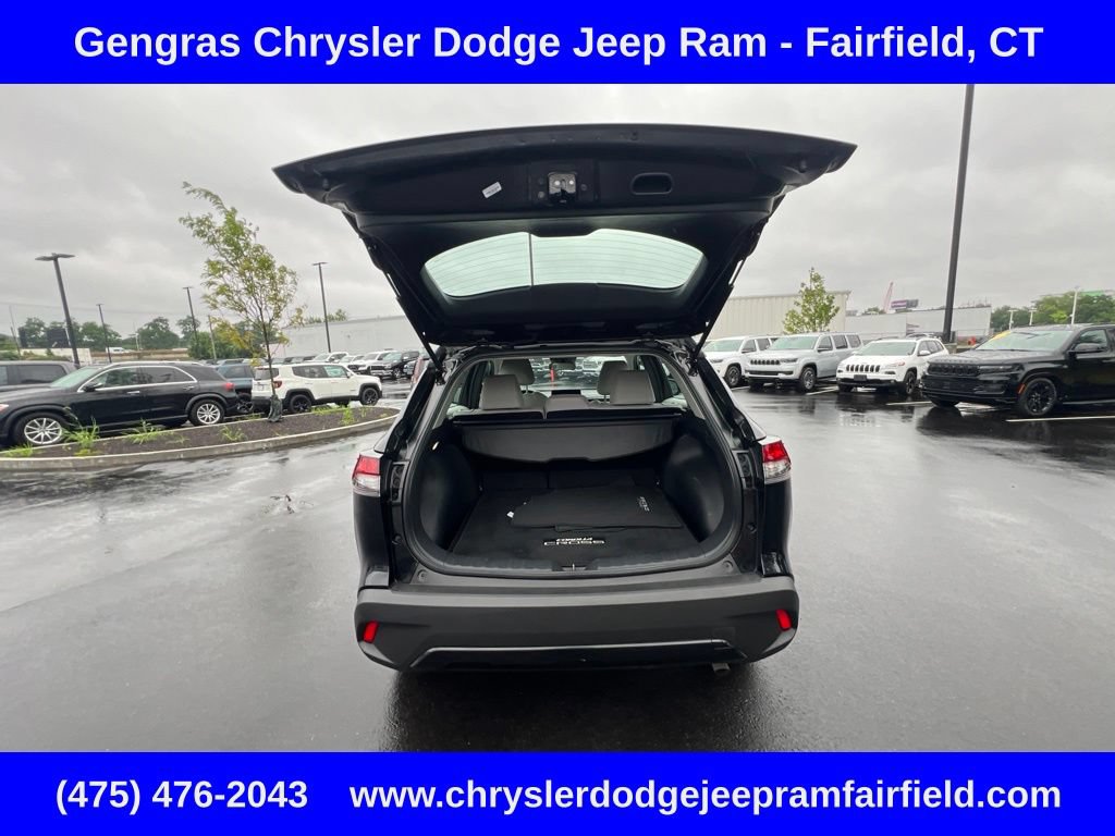 Used 2026 Toyota Corolla Cross L AWD/4WD image 28