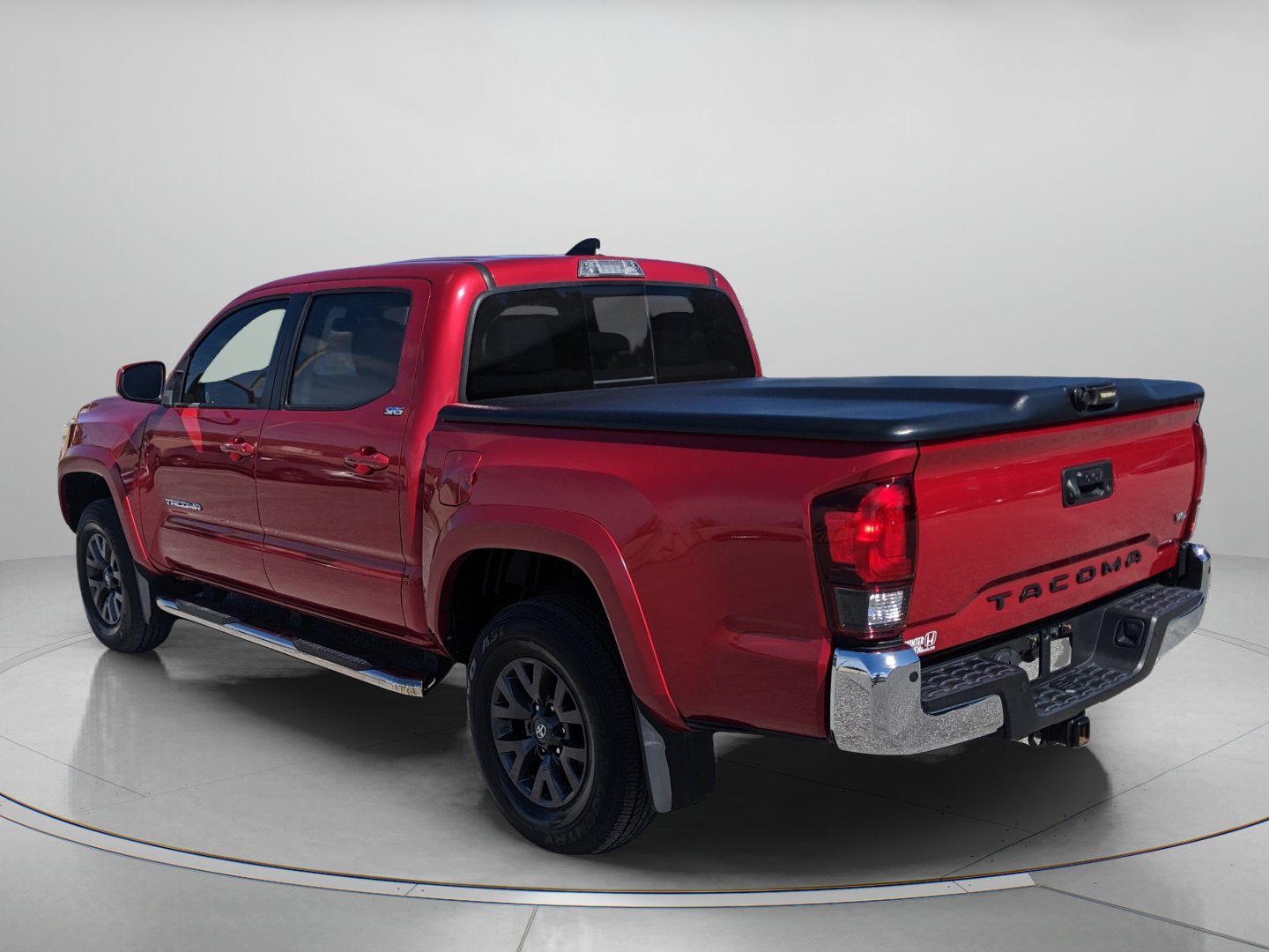 Used 2023 Toyota Tacoma SR5 RWD image 5