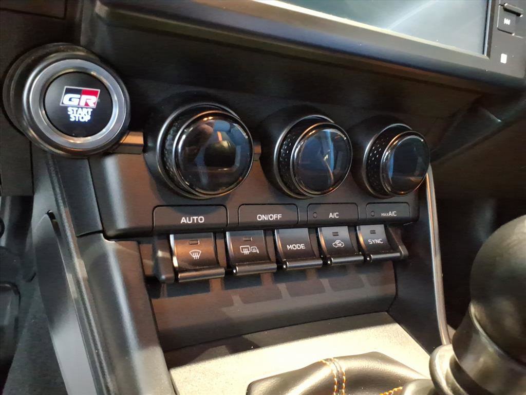 Used 2023 Toyota GR86 10th Anniversary SE image 18