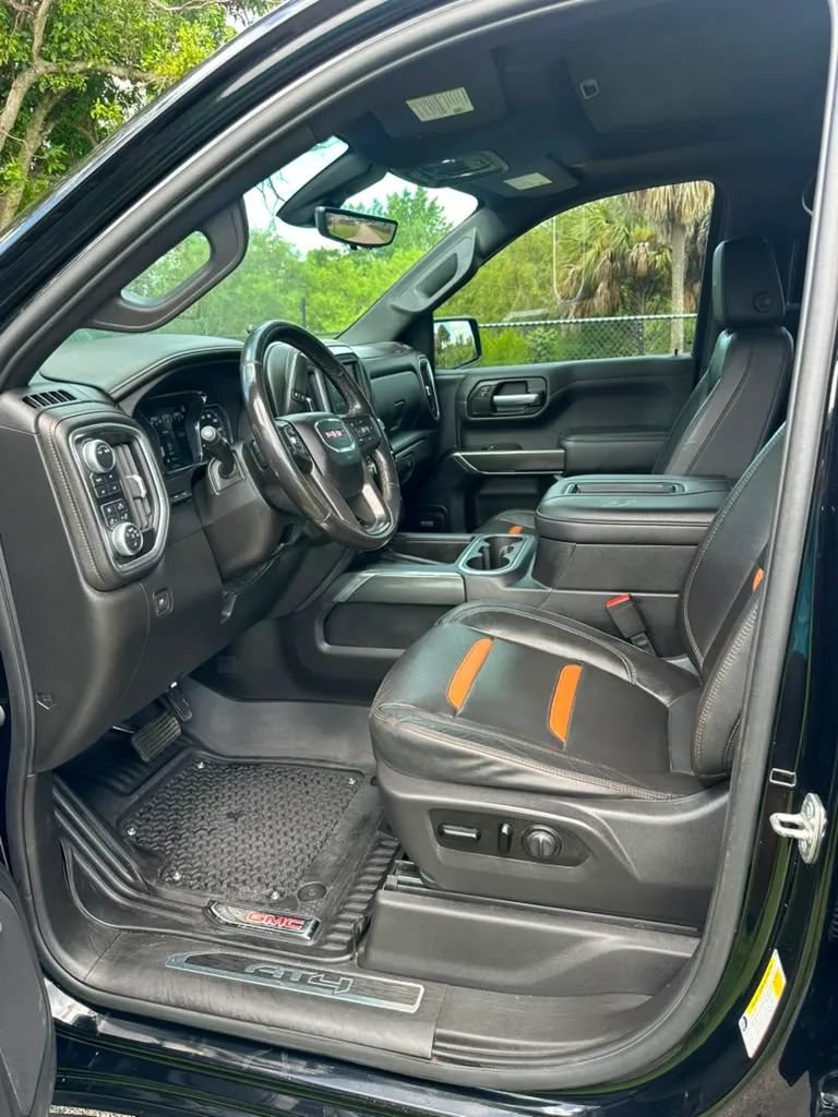 Used 2021 GMC Sierra 1500 AT4 w/ AT4 Premium Package AWD/4WD image 9
