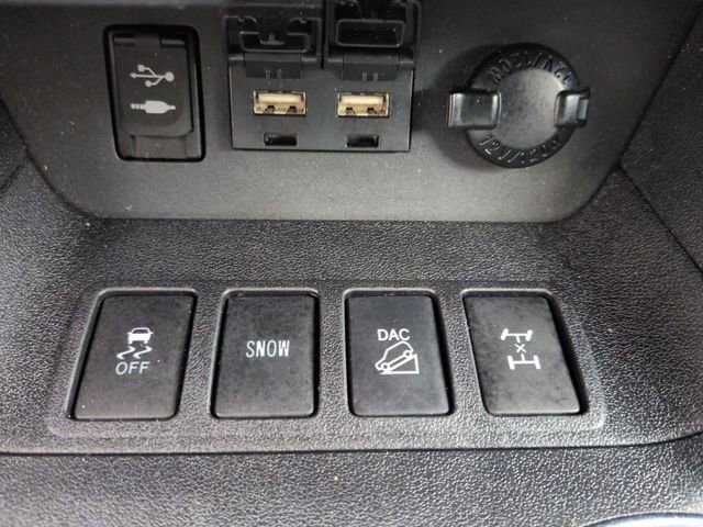 Used 2019 Toyota Highlander XLE image 34