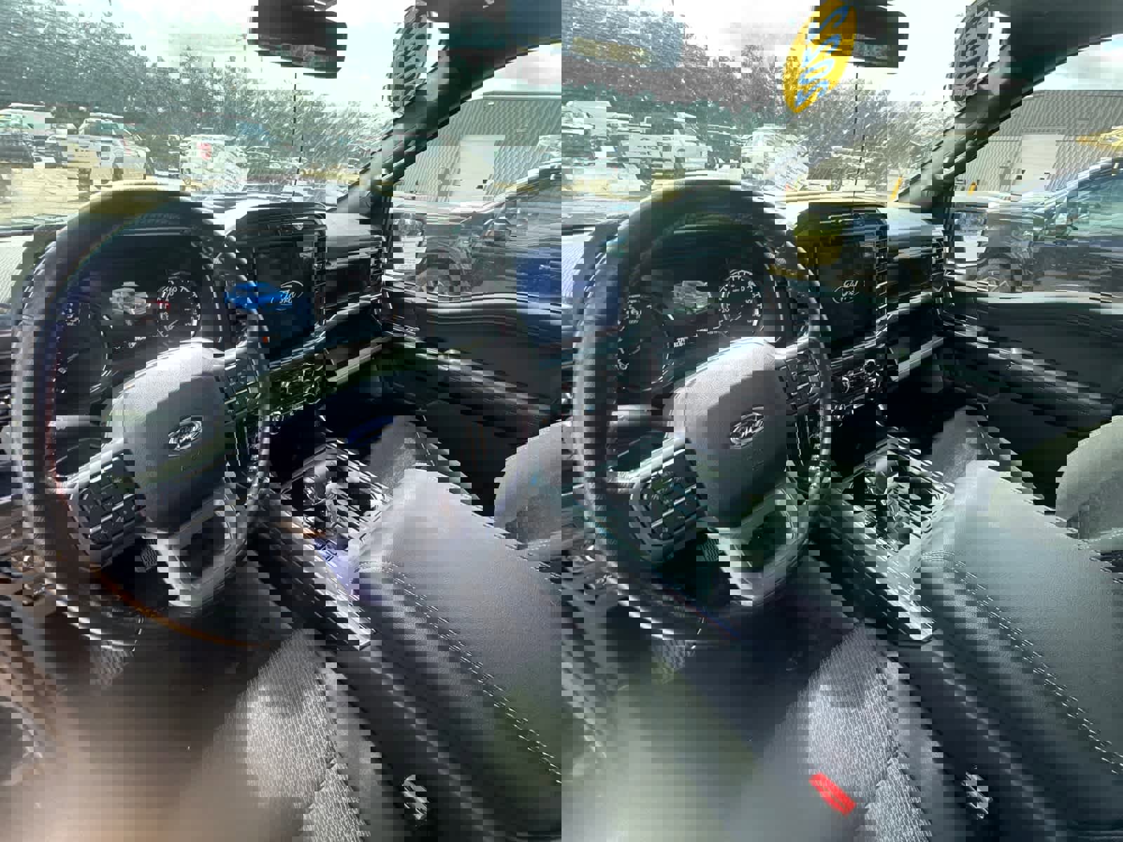 Certified 2022 Ford F150 XLT w/ Equipment Group 302A High image 11