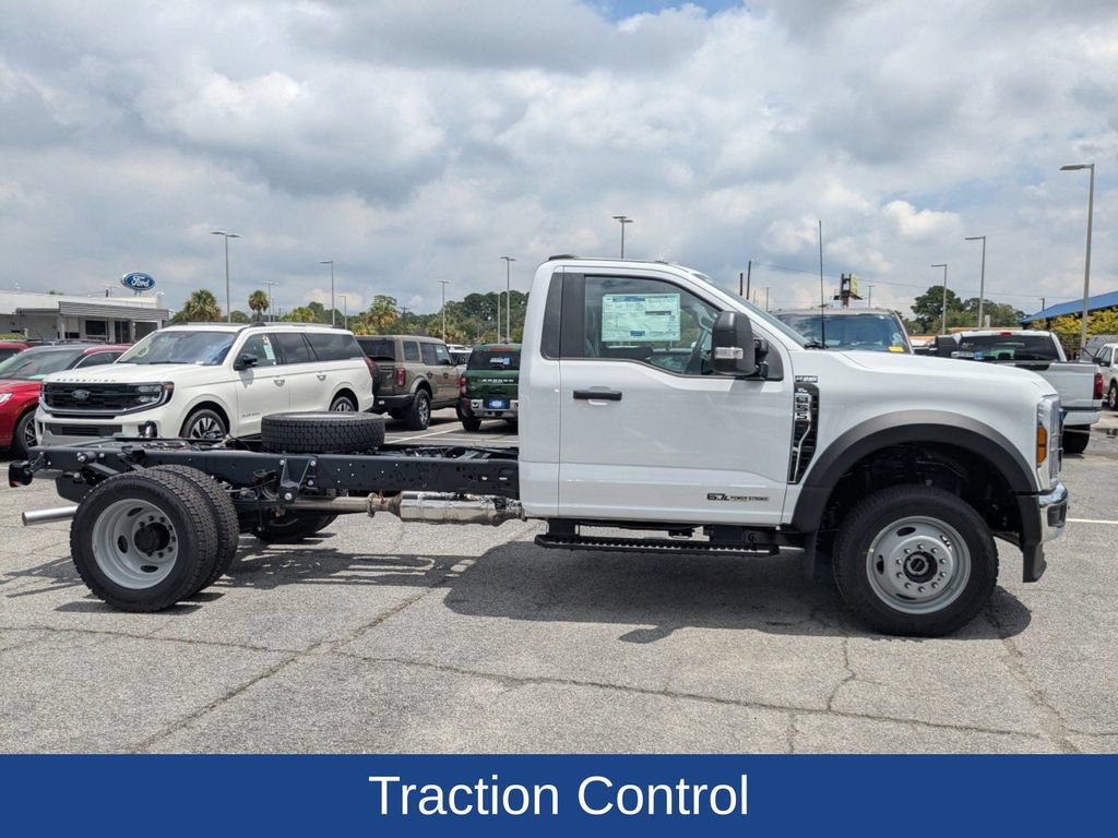 New 2025 Ford F550 4x4 Regular Cab Super Duty video 3