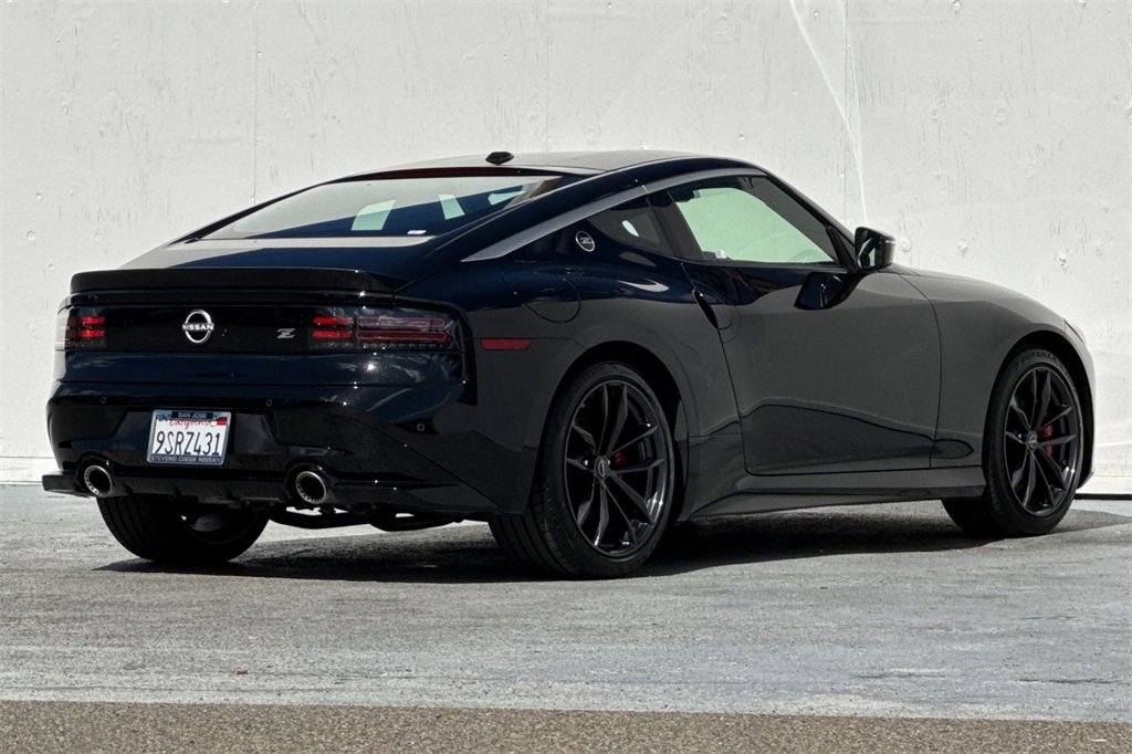 Certified 2025 Nissan Z Performance w/ Floor Mat Package image 4