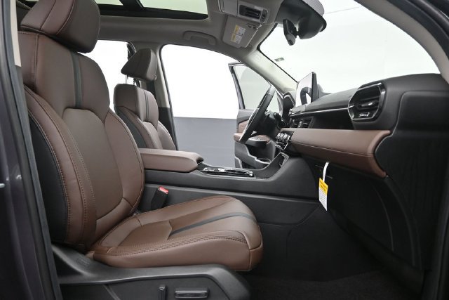New 2026 Honda Pilot Touring image 27