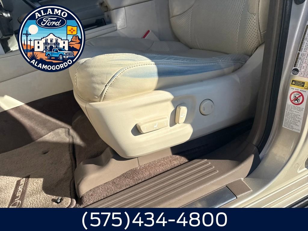 Used 2011 Lexus GX 460 image 4