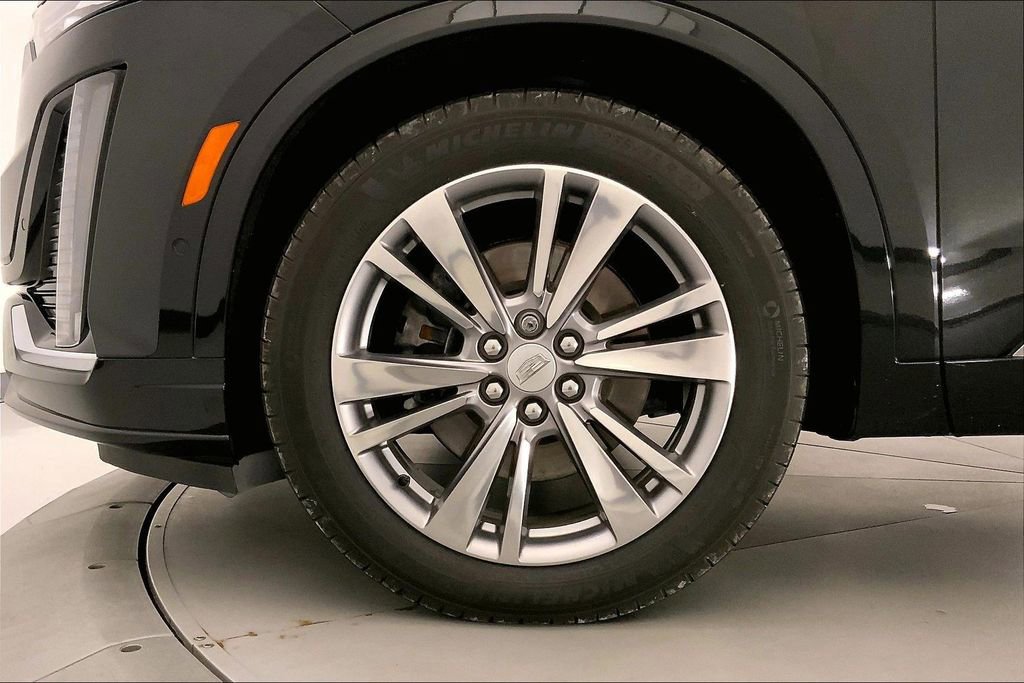 Used 2023 Cadillac XT6 Premium Luxury w/ Technology Package AWD/4WD image 8