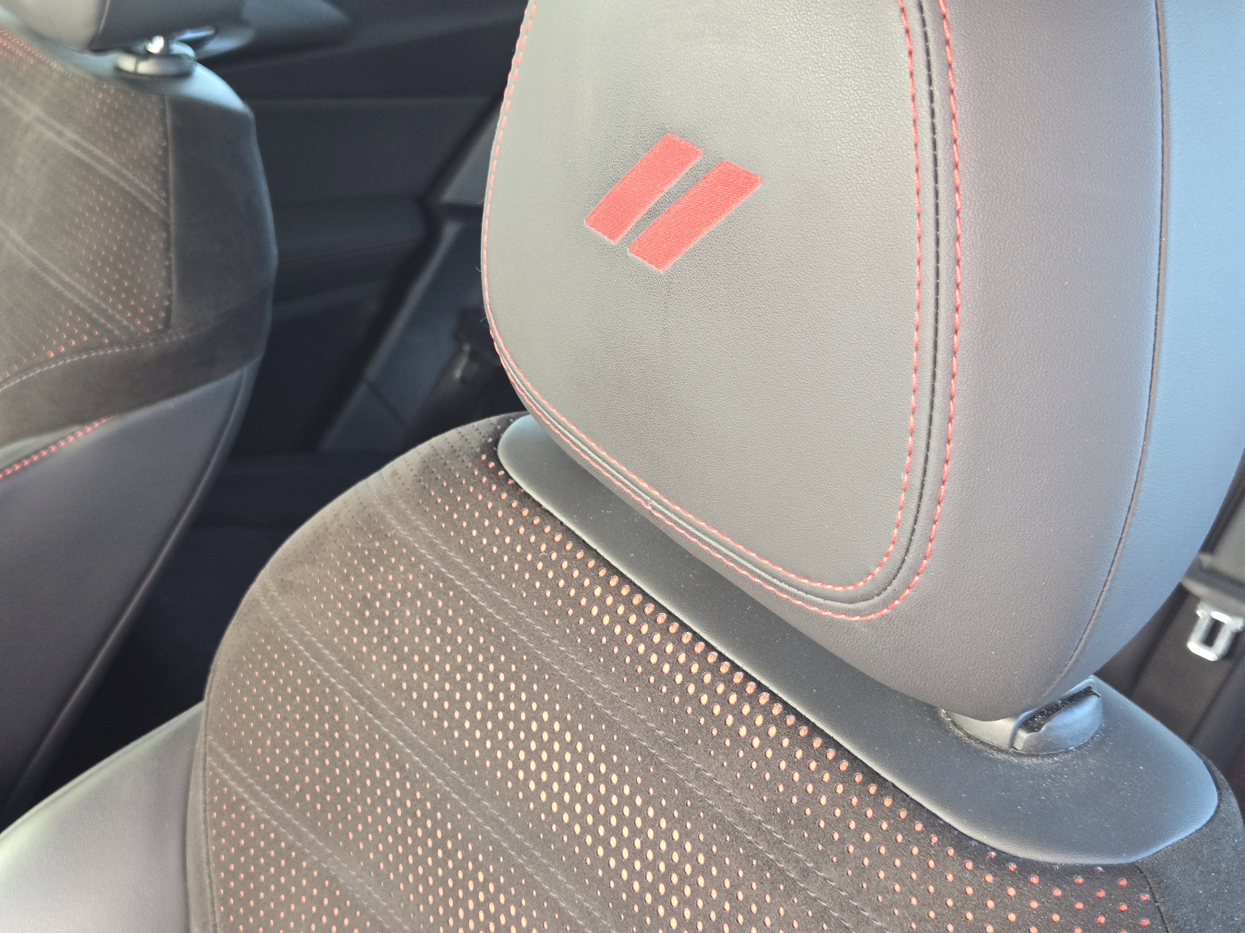 Used 2023 Dodge Hornet GT Plus w/ Track Pack image 17