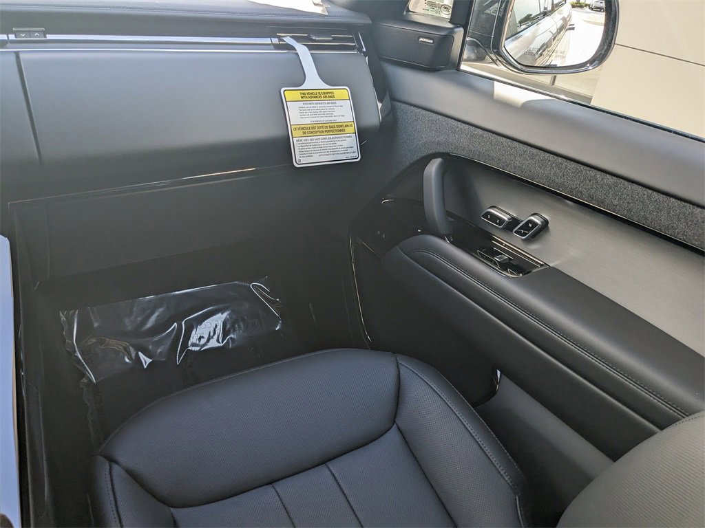 New 2025 Land Rover Range Rover Sport Dynamic SE image 17