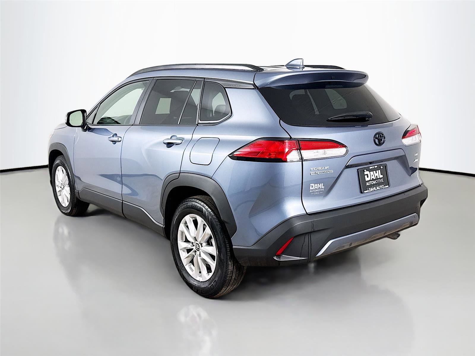 Used 2024 Toyota Corolla Cross LE image 10