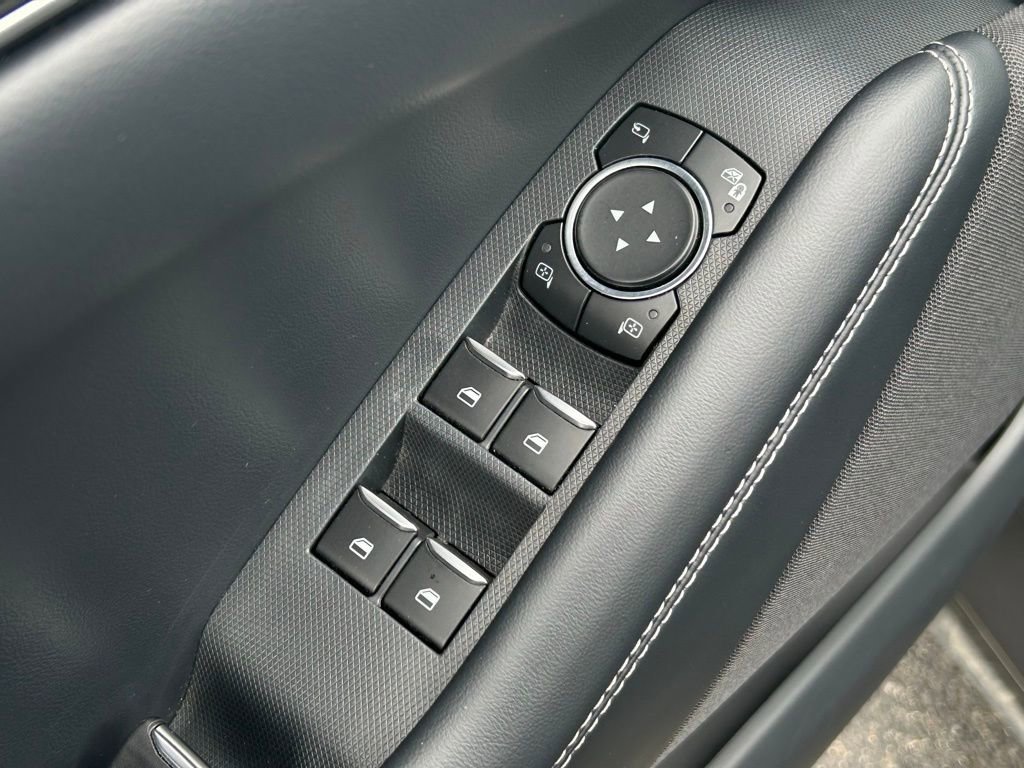 Certified 2022 Ford Mustang Mach-E Select w/ Comfort/Technology Package AWD/4WD image 17