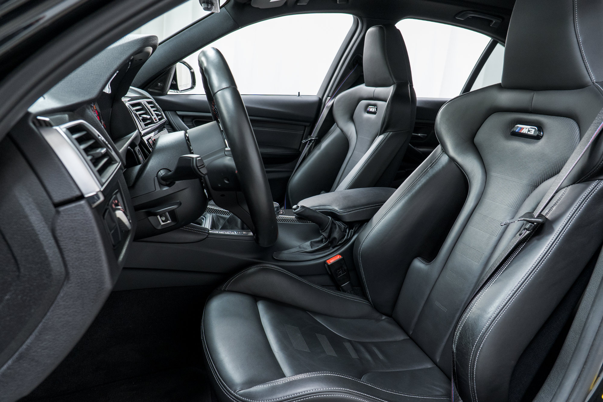 Used 2018 BMW M3 RWD image 13