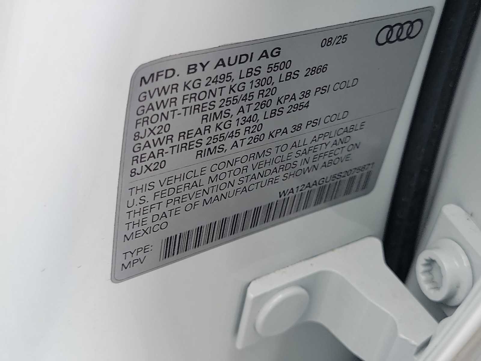 Certified 2025 Audi Q5 Premium Plus w/ Premium Plus AWD/4WD image 35