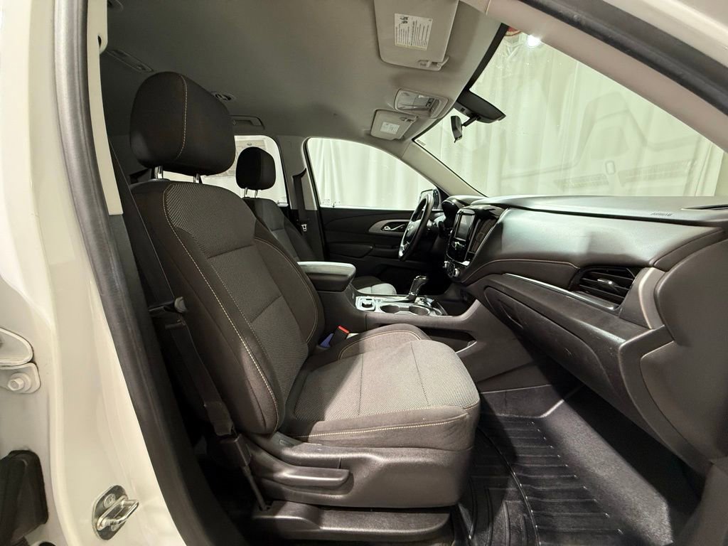 Used 2018 Chevrolet Traverse LS image 22