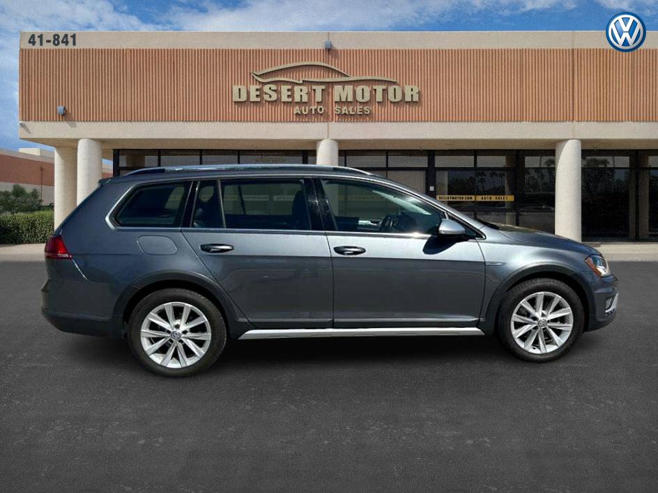 Used 2017 Volkswagen Golf Alltrack SE image 4