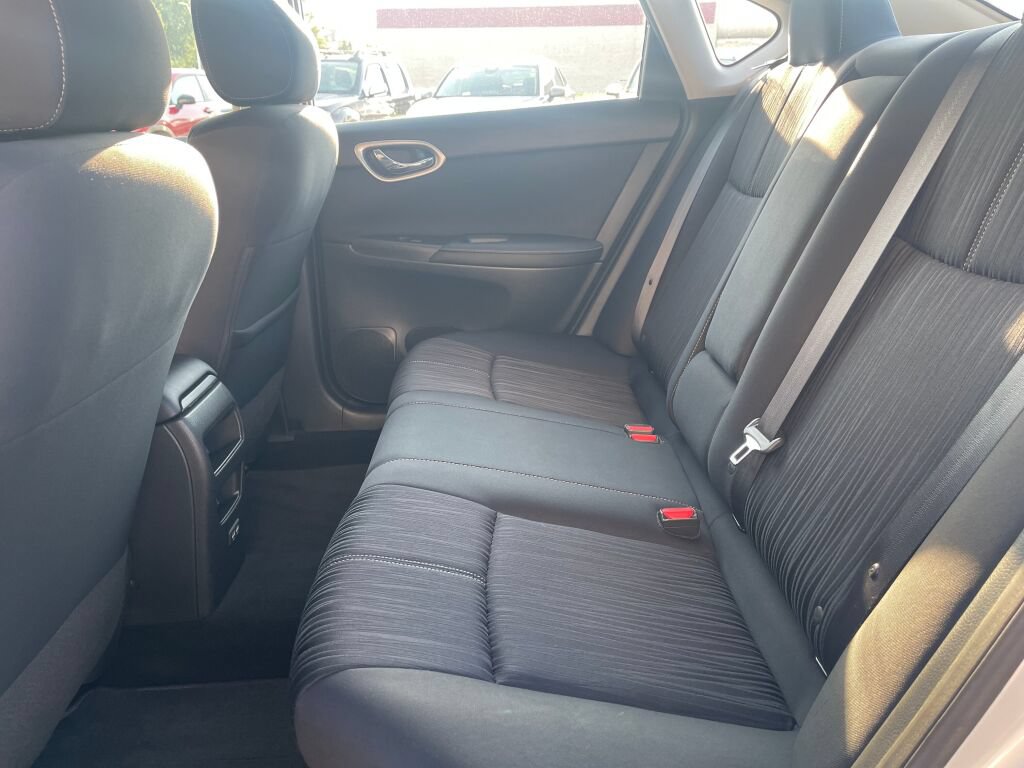 Used 2018 Nissan Sentra SV FWD image 18