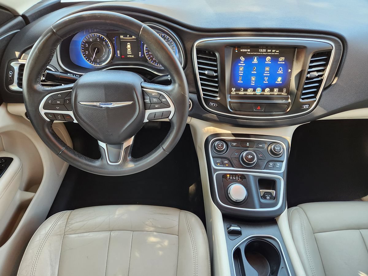 Used 2017 Chrysler 200 Limited Platinum FWD image 45