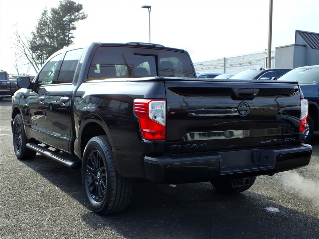 Used 2018 Nissan Titan SV w/ SV Convenience Package image 6