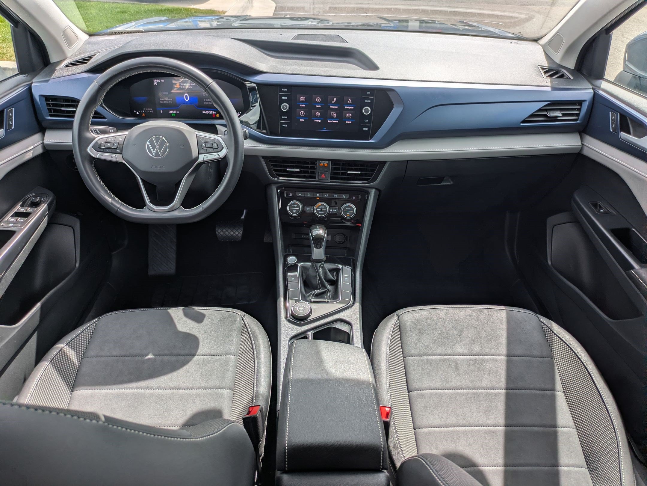 Certified 2024 Volkswagen Taos SE AWD/4WD image 30