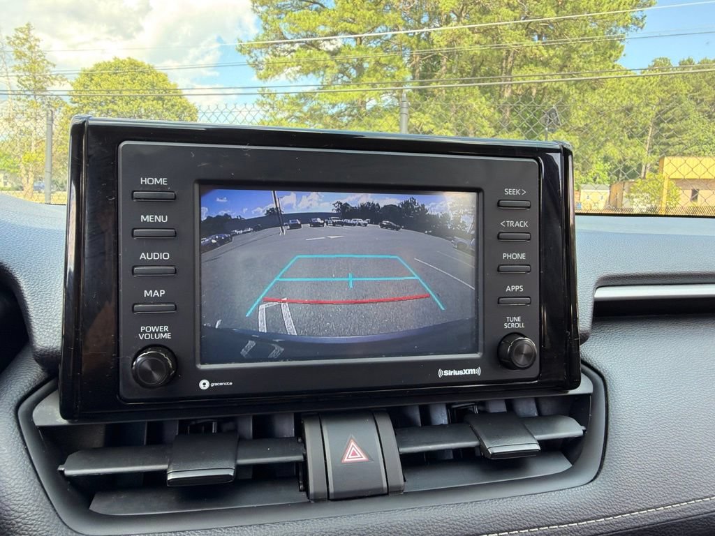 Used 2022 Toyota RAV4 LE FWD image 11