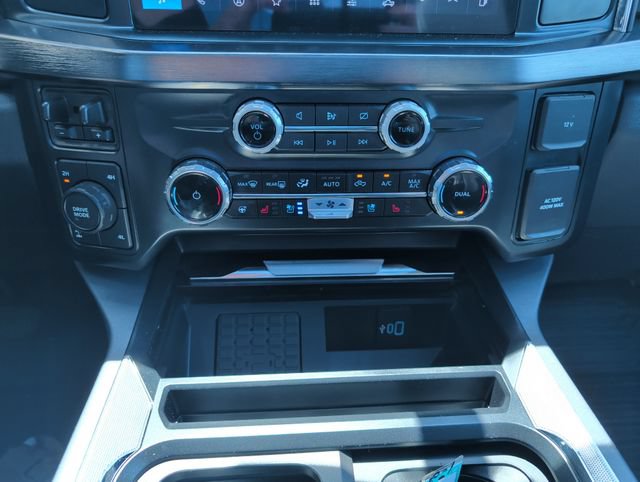 Used 2024 Ford F250 Lariat w/ Sport Appearance Package AWD/4WD image 26