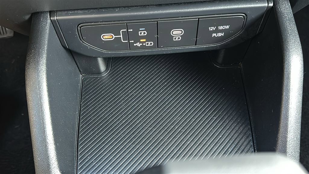 Used 2025 Kia K4 LXS image 26