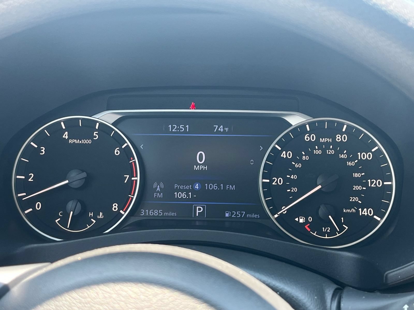 Used 2025 Nissan Altima 2.5 SV FWD image 40