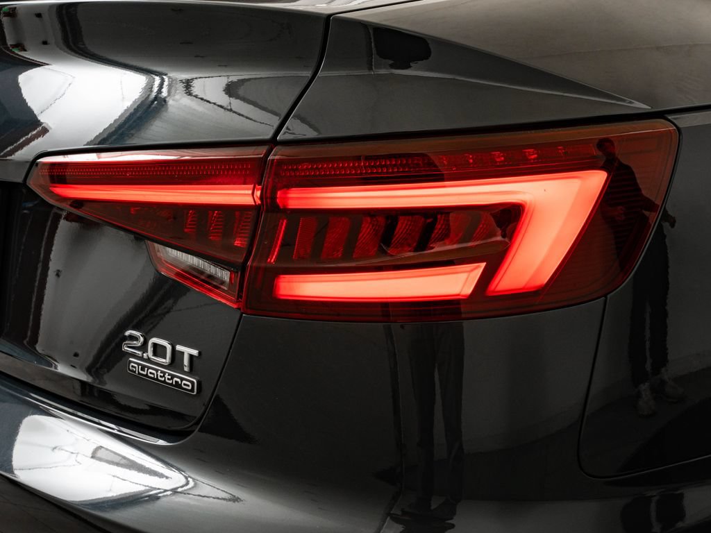 Used 2018 Audi A4 2.0T Premium Plus w/ Premium Plus Package AWD/4WD image 9