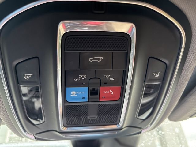 Used 2021 Jeep Grand Cherokee L Limited image 19