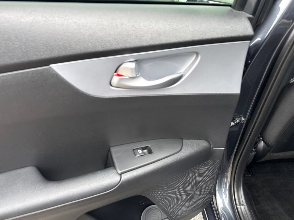 Used 2023 Kia Forte LXS FWD image 26