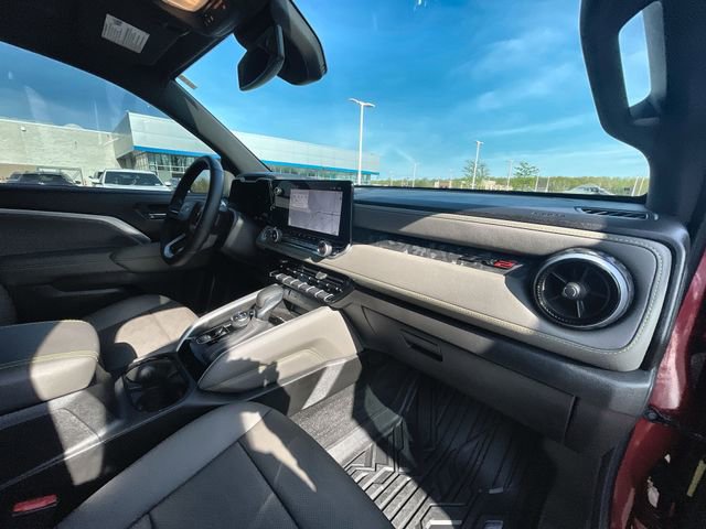 Certified 2026 Chevrolet Colorado ZR2 w/ Technology Package AWD/4WD image 29